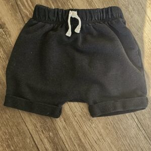 Cat & Jack Black Drawstring Rolled-Cuff Kids Shorts Sz 18M